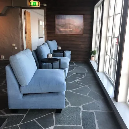 Rorbuer * Henningsvær