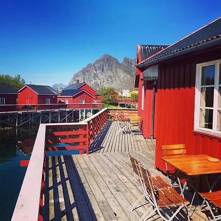 Rorbuer Üdülőpark Henningsvær