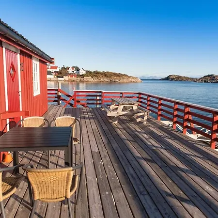 Rorbuer Üdülőpark Henningsvær