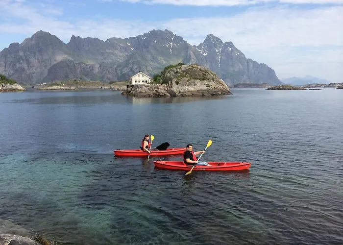 Rorbuer * Henningsvaer