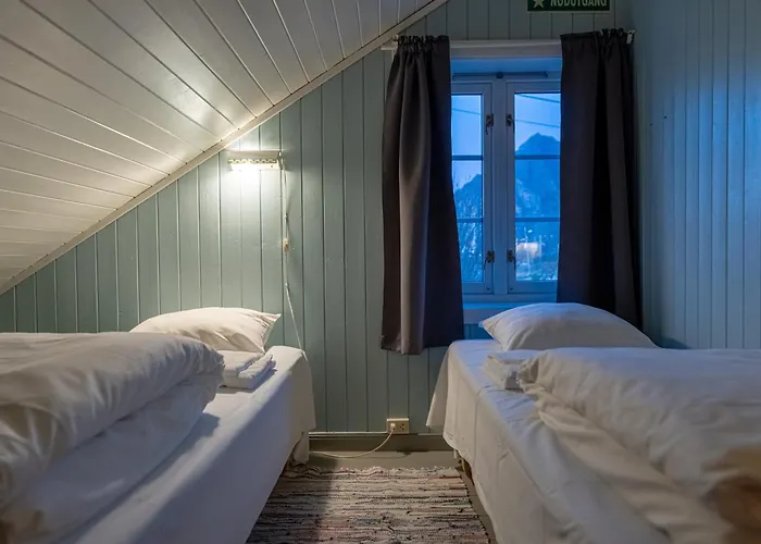 Ferieparker Rorbuer Henningsvær