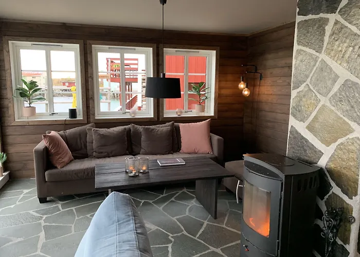 Rorbuer * Henningsvær