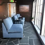 Rorbuer * Henningsvær