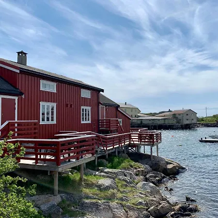 Rorbuer * Henningsvaer