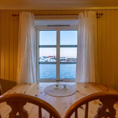 Rorbuer Prázdninový areál Henningsvaer