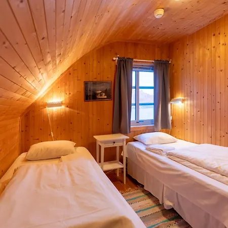 Prázdninový areál Rorbuer Henningsvaer